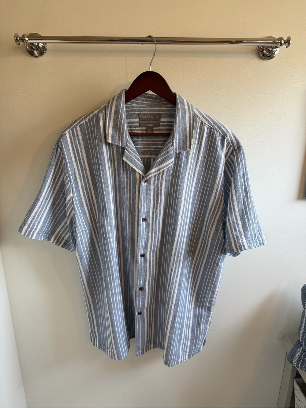 Falls Creek Men's Light Blue & White Striped Short-Sleeve Button-Down Shirt